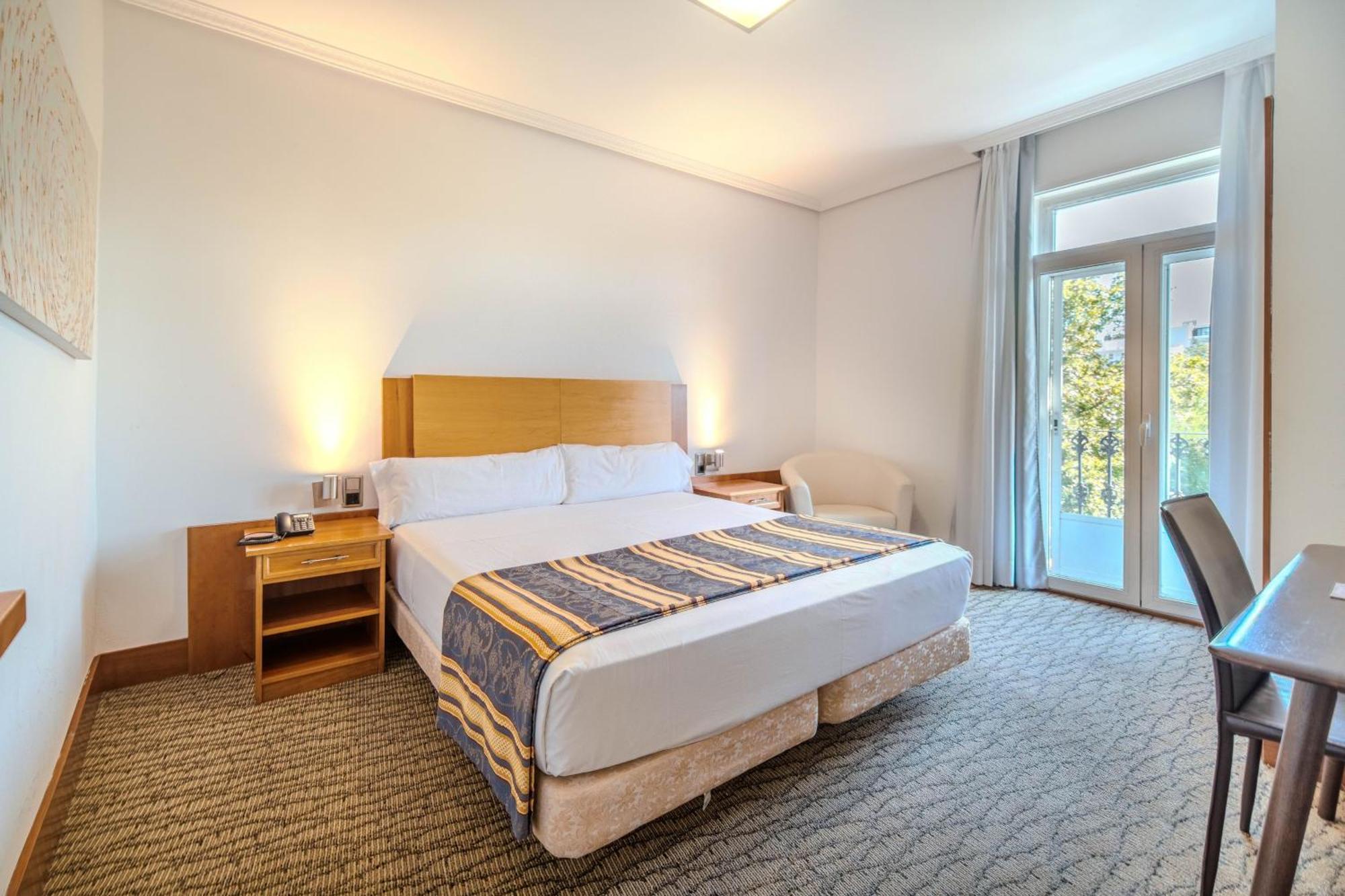 Mora By Mij Hotel 2*